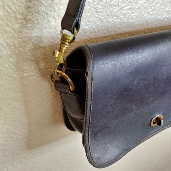 Coach Vintage Penny Pocket black leather Crossbody Purse 22117-06 USA - Picture 3 of 12